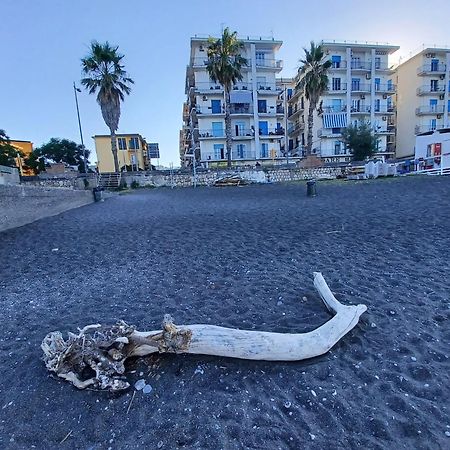 B&B Due Stanzulelle Σαλέρνο Εξωτερικό φωτογραφία